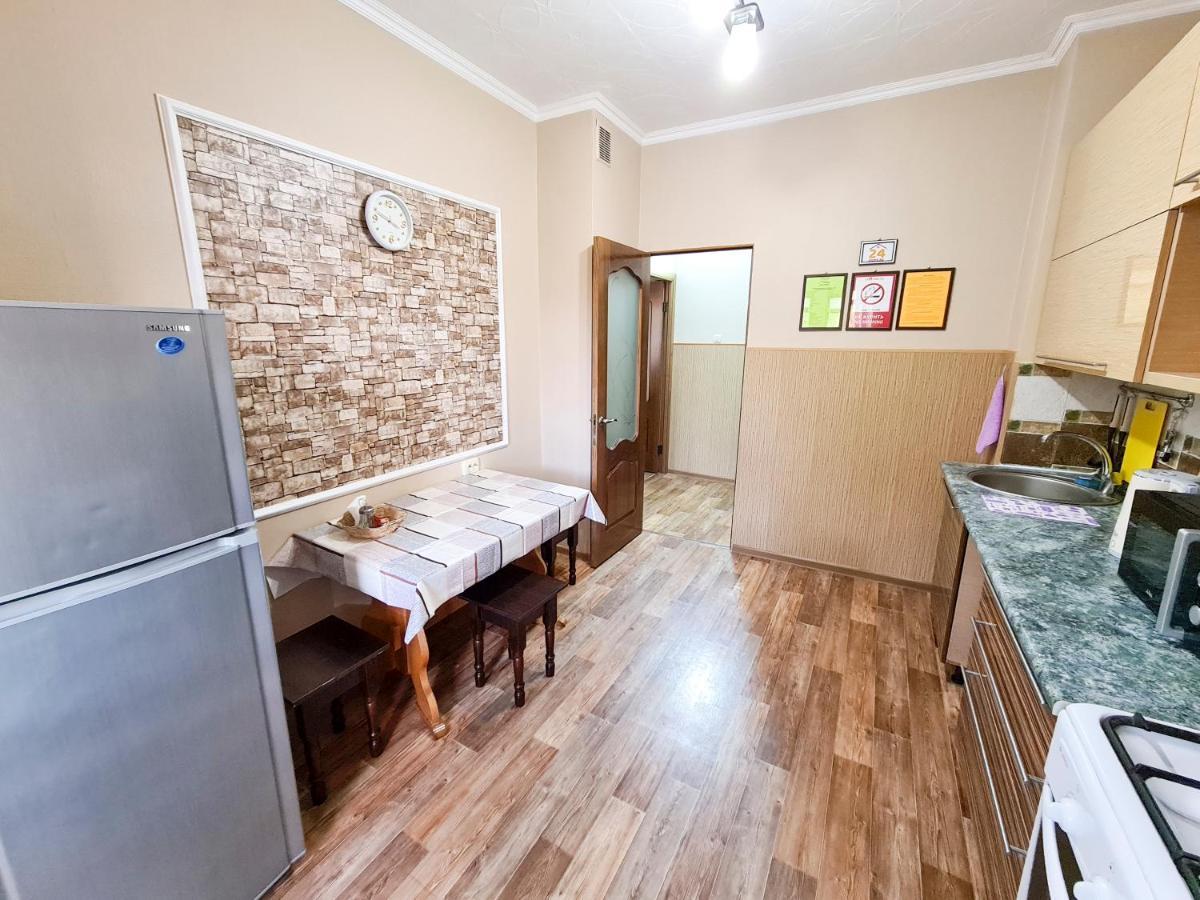 Апартаменты На Улице Розыбакиева, 103 Almaty Bagian luar foto